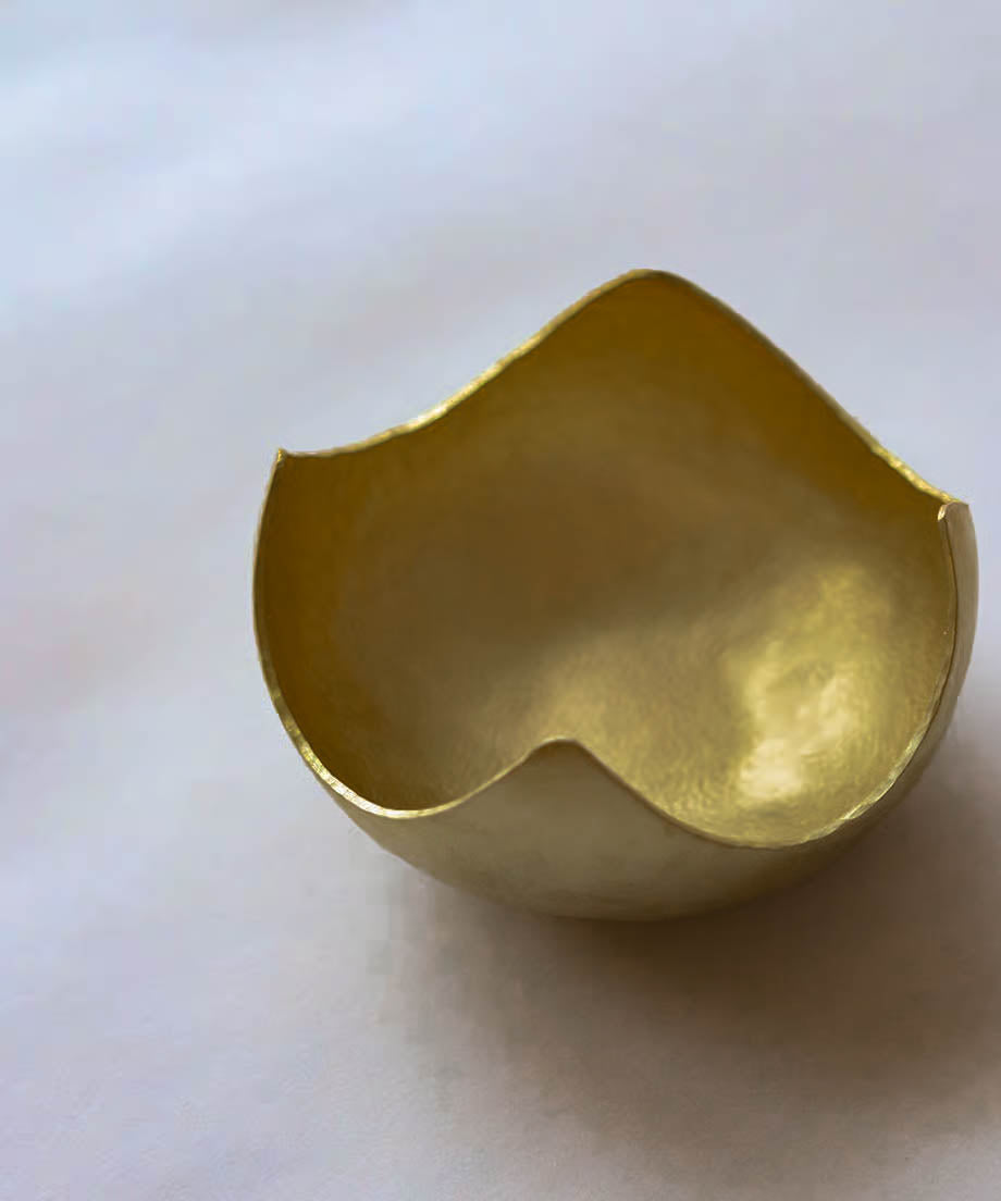 brass kokedama holder